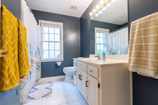 Building Photo - 630 Georgian Hills Dr