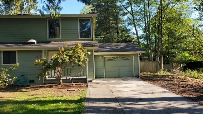 Building Photo - 20119 28th Ave W