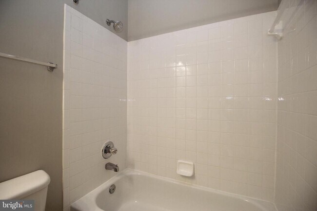 Building Photo - 2651 Park Tower Dr