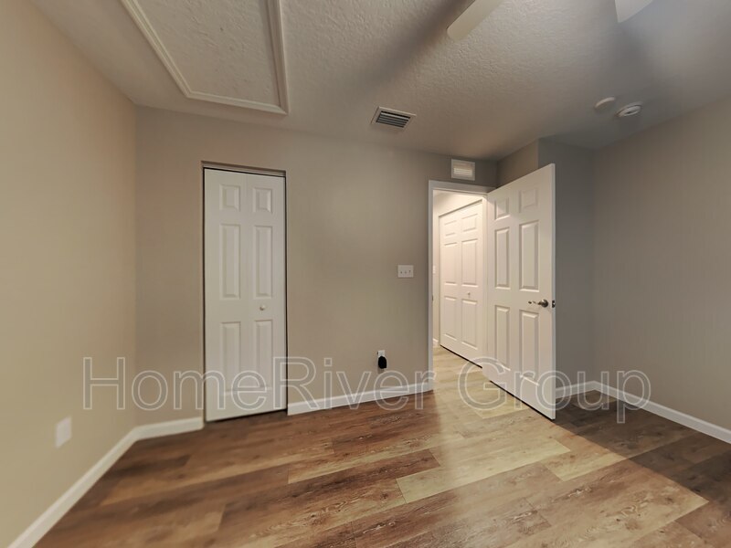 Building Photo - 915 Marlboro Dr
