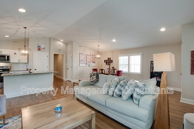 Building Photo - 805 Rison Ave NE