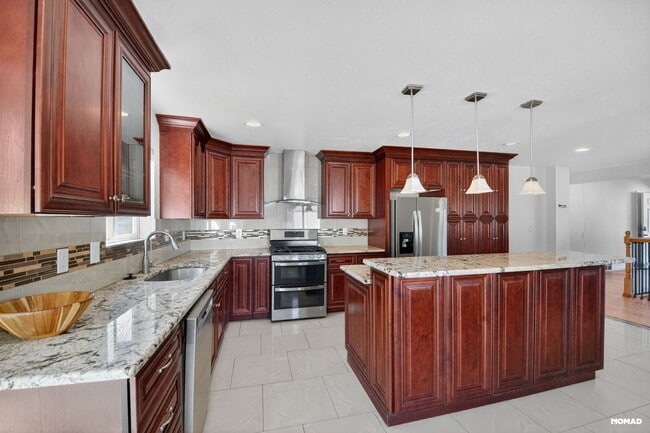 Building Photo - 7882 Elder Cir