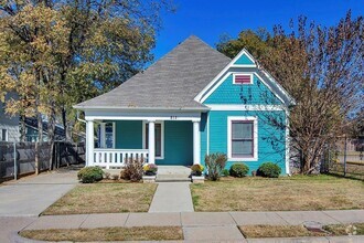 Building Photo - Darling Doll House is a must see!