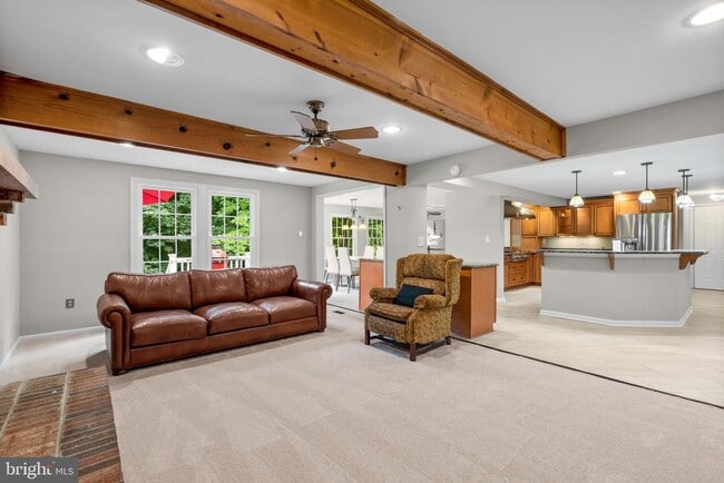 Building Photo - 10218 Feaga Farm Ct