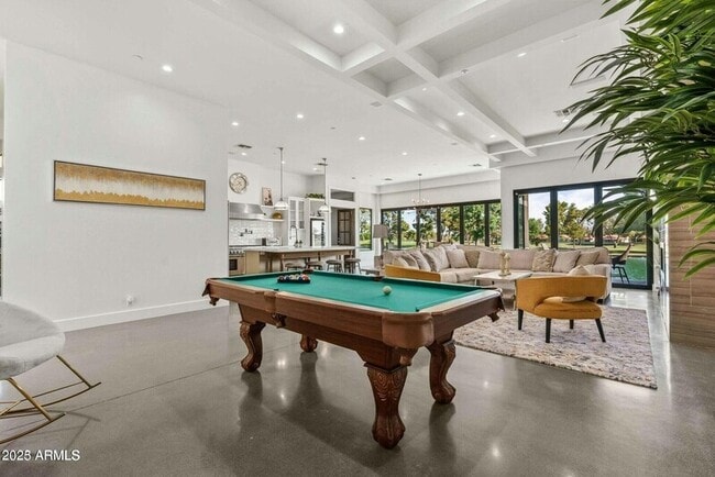 Building Photo - 7861 E Vía Marina