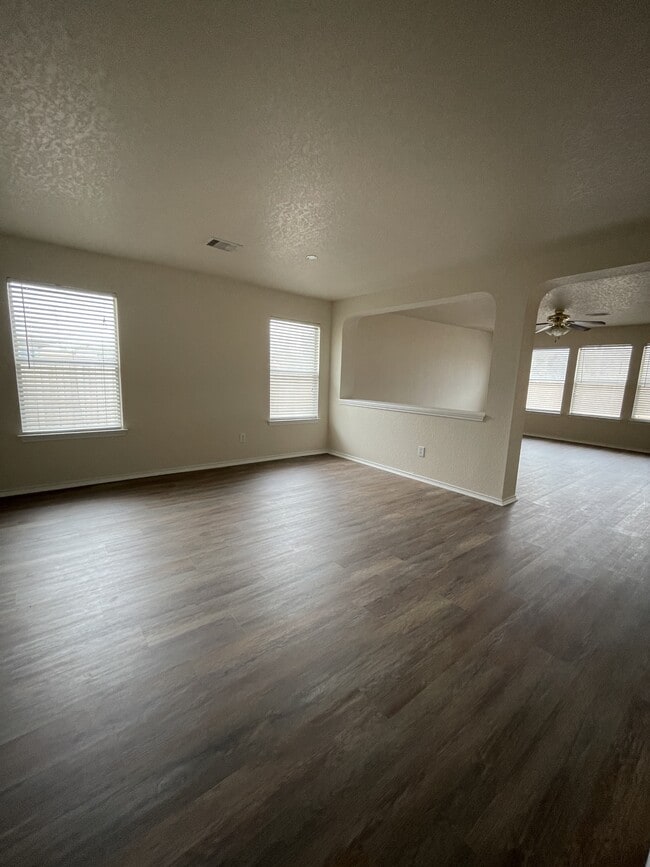 Building Photo - 7530 Drake Canyon