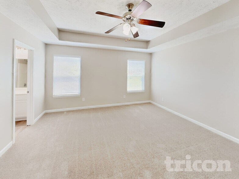 Building Photo - 705 Griggs Pl