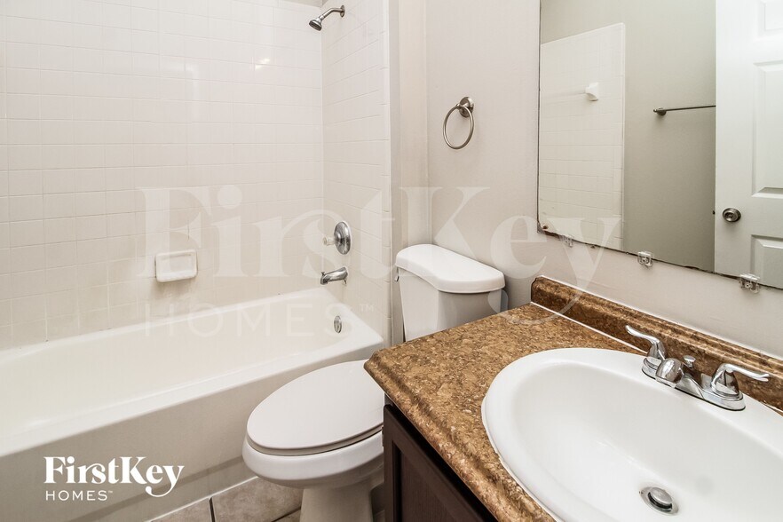 Building Photo - 7591 Groveoak Dr