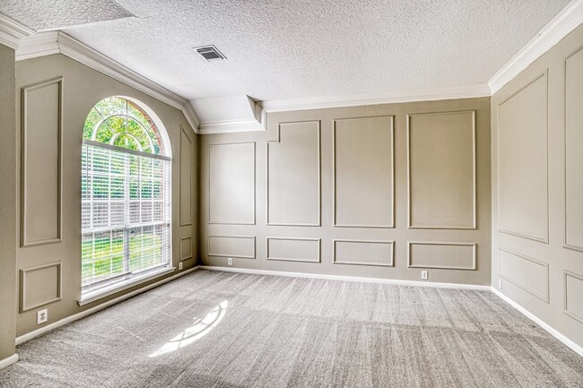 Building Photo - 4022 N Dawn Cypress Ct