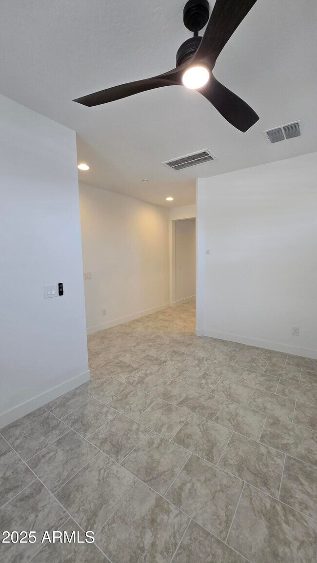 Building Photo - 31817 N 124th Dr