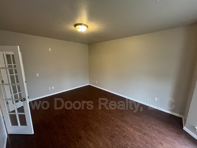 Building Photo - 2321 SW 94th St
