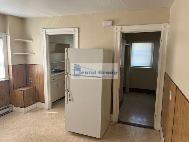 Building Photo - 12 Grove St