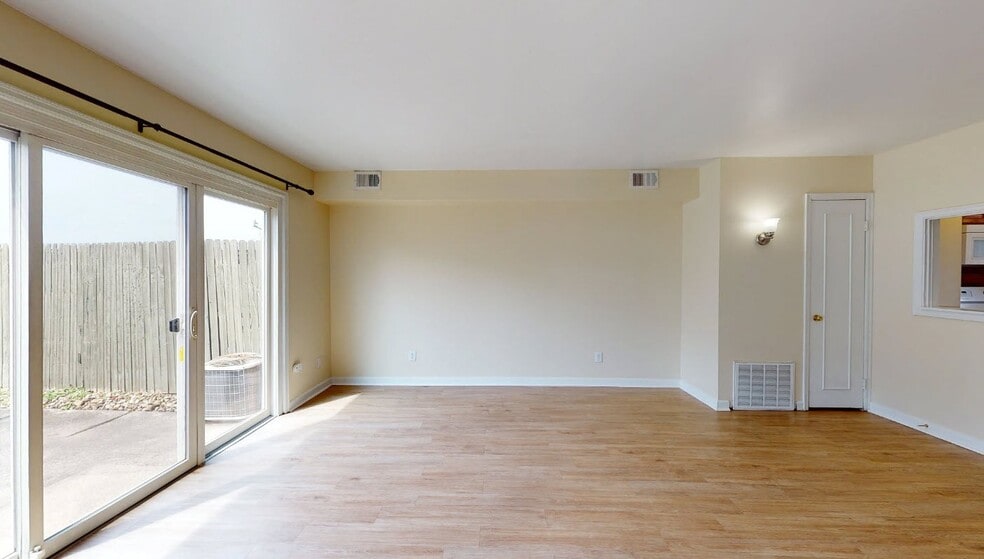 Living Area - Carriage Hill Townhomes