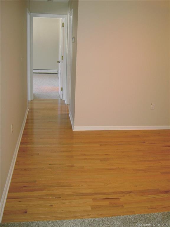 Building Photo - 100 Oxbow Dr