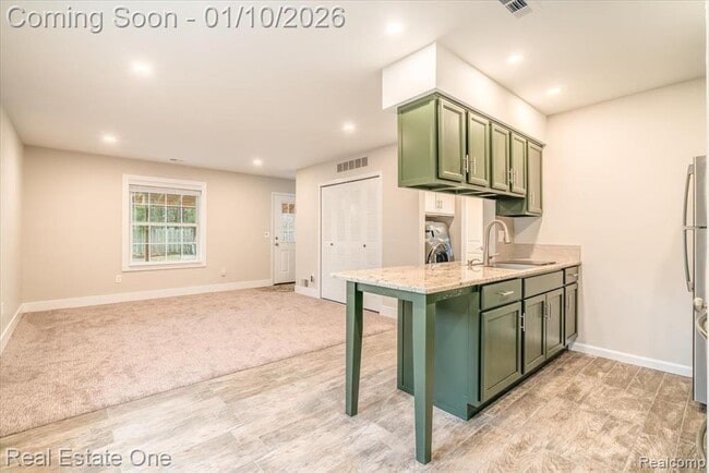 Building Photo - 310 Roe St