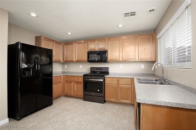 Building Photo - 2516 Courlan Dr