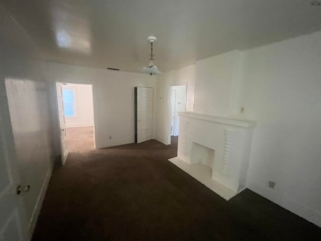 Building Photo - 2141 Ave K