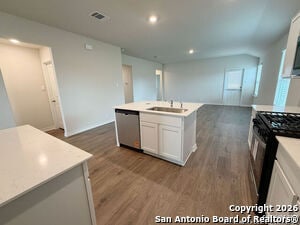 Building Photo - 607 fluted