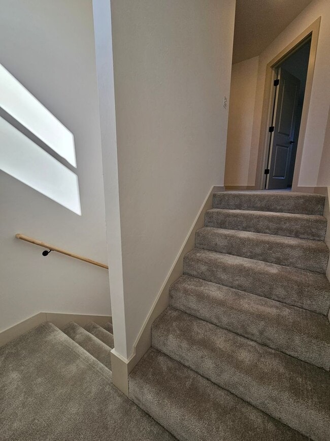 Building Photo - (3) Bed/(2.5) Bath Townhome Avail NOW! New Construction!