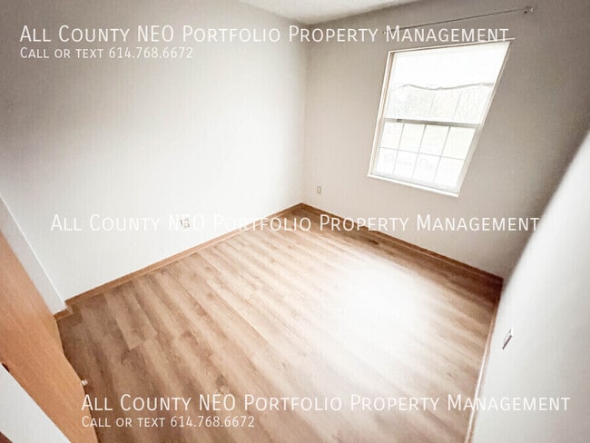 Building Photo - 522 Warwick Ln