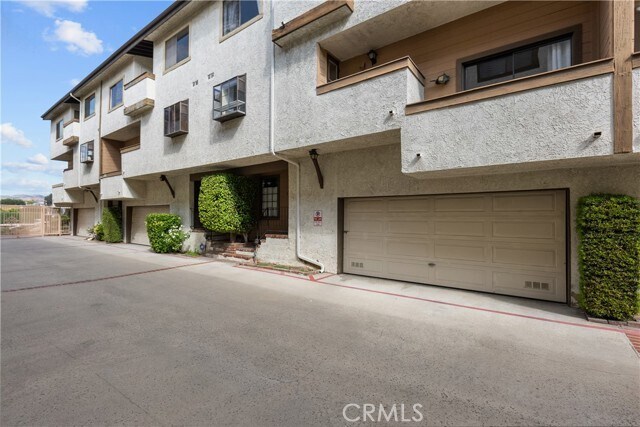 Building Photo - 7650 Topanga Canyon Blvd