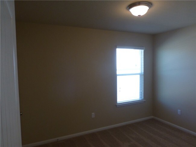 Building Photo - 113 Leona River Trail