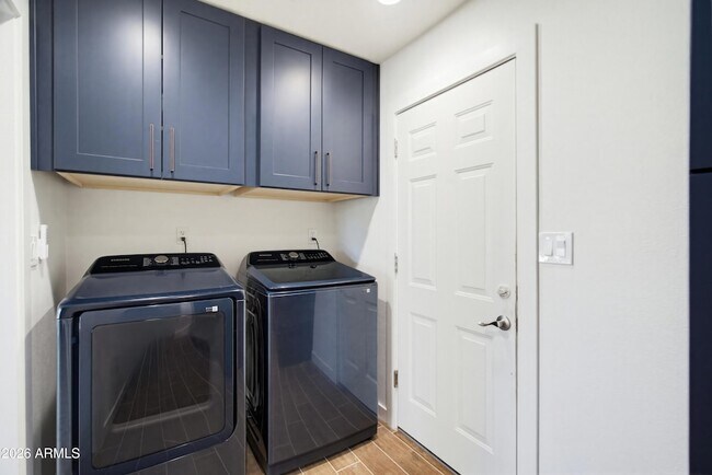Building Photo - 6503 S Bonarden Ln