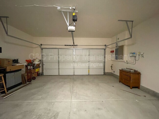 Building Photo - 620 Brittania Rd