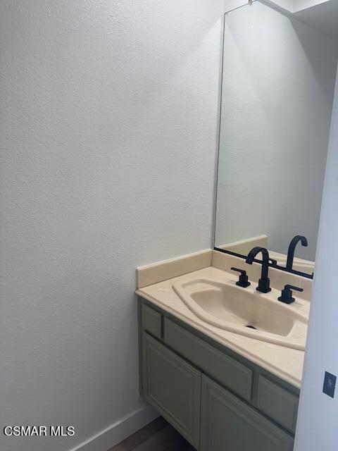 Building Photo - 5624 Las Virgenes Rd