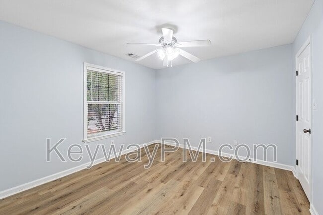 Building Photo - 1512 Abby Way