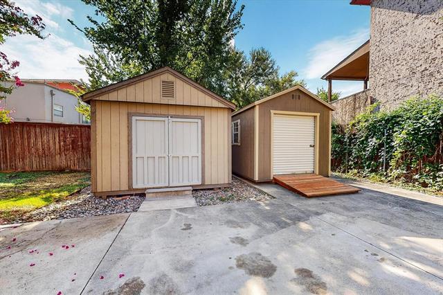 Building Photo - 5104 Mission Ave