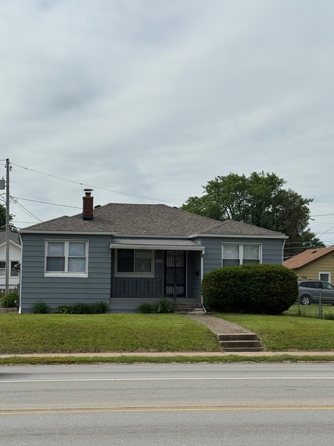 Building Photo - 4320 18th Ave