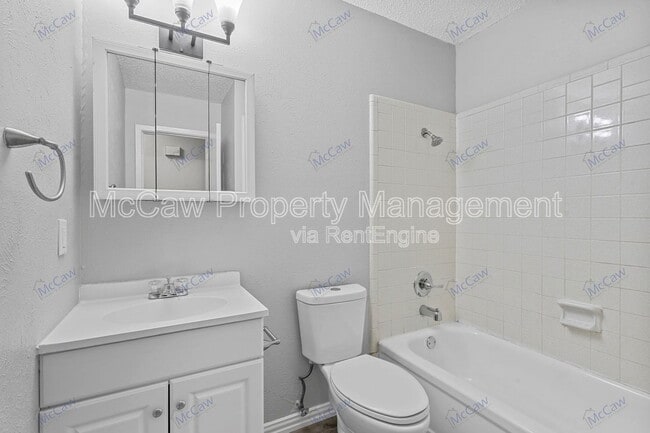 Building Photo - 4300 Segura Ct N