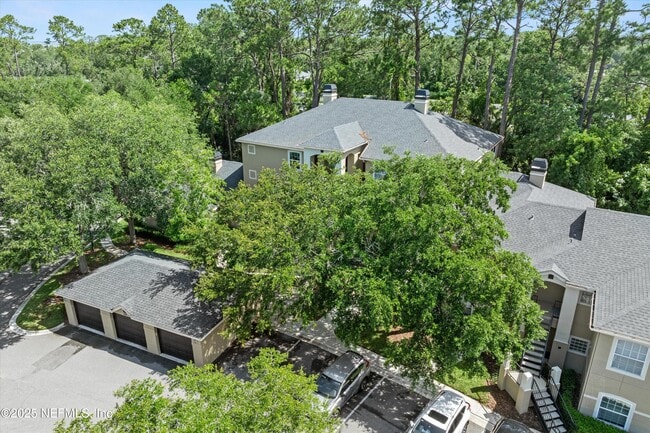 Building Photo - 1655 The Greens Way