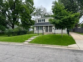 Building Photo - 45 20th Ave N
