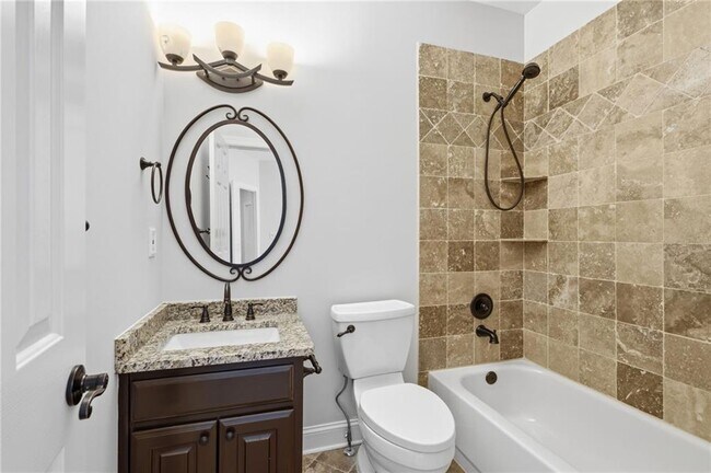 Building Photo - 730 Rose Creek Cir
