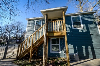 Building Photo - 1124 S Burnett Ave