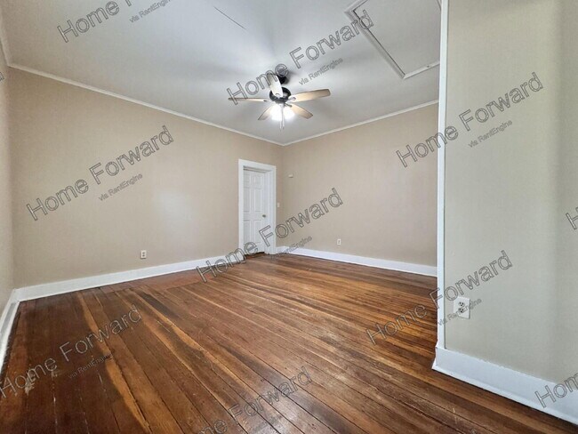 Building Photo - 348 Davis Ct