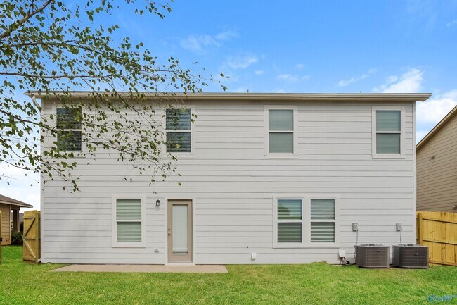 Building Photo - 29932 Brentshire Dr