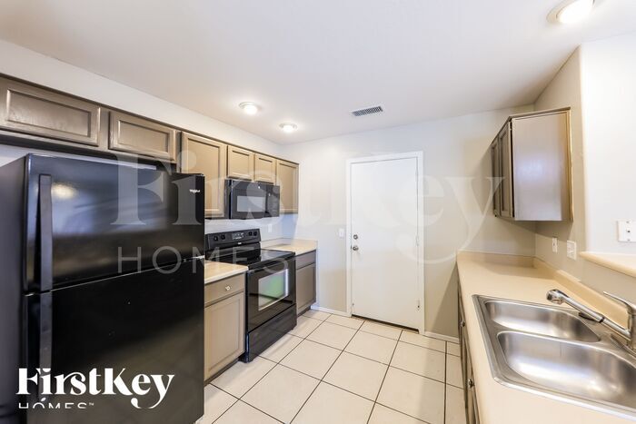 Building Photo - 14921 W Watson Cir