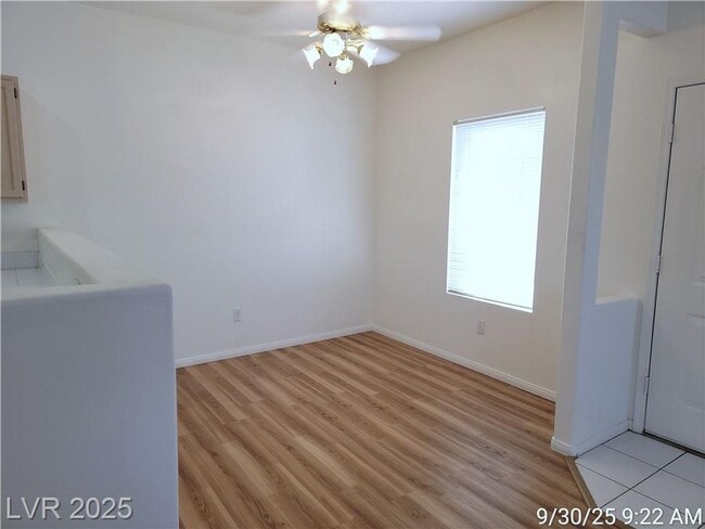 Building Photo - Cozy First-Floor End Unit with Fireplace &...