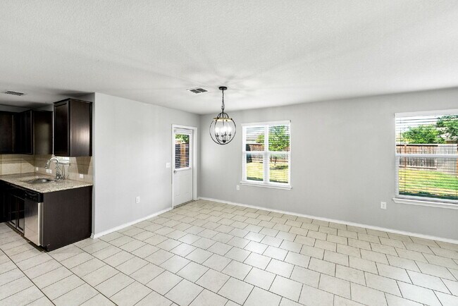 Building Photo - Welcome to The Bowen Floor Plan - 2 WEEKS ...