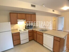 Building Photo - 2 bedroom in Cambridge MA 02139