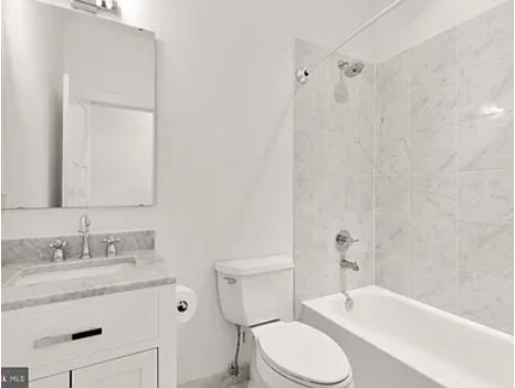 2nd bath - 1230 Fairmont St NW