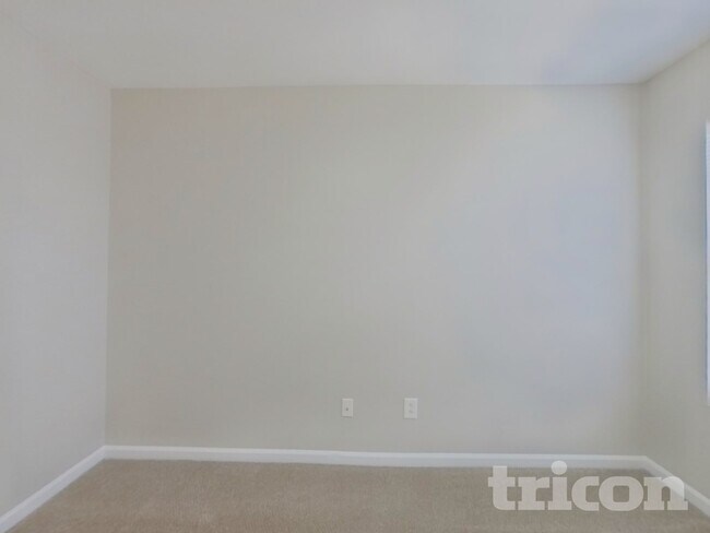 Building Photo - 510 Rook Rd