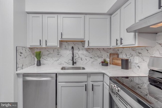 Building Photo - 201 Timber Creek Rd