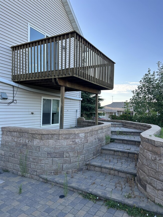 Building Photo - 3240 E Capitol Ave