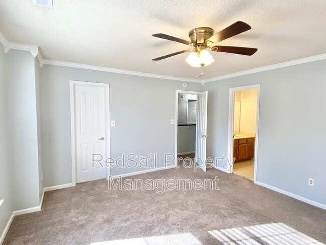 Building Photo - 851 Weston Ct