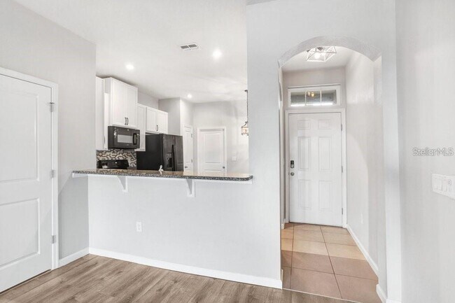 Building Photo - 10976 Verawood Dr