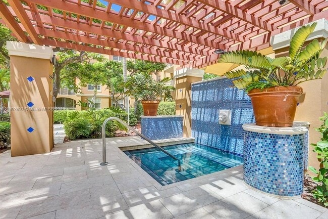 Building Photo - 19655 E Country Club Dr